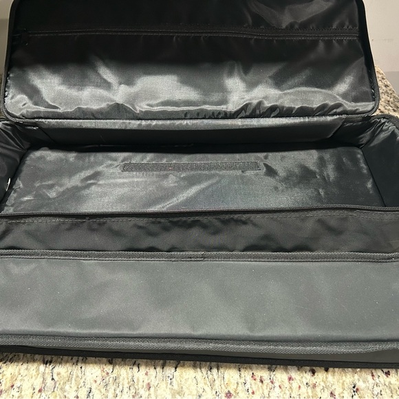 Classic Mahjong Tile Set with Dice - Picture 7 of 8